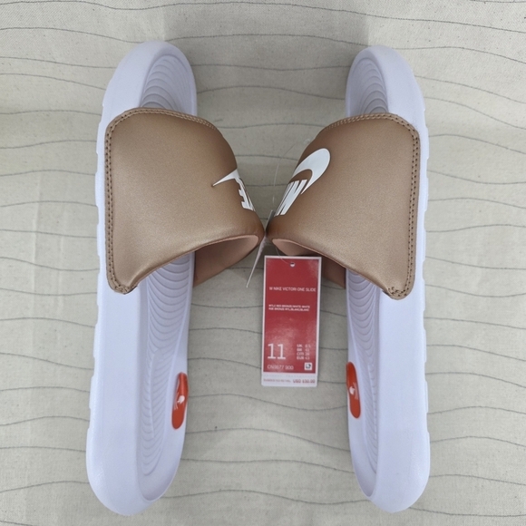Nike Womens Victori One Metallic Red Bronze White Slides CN9677-900 Size 11 NEW - Picture 8 of 11
